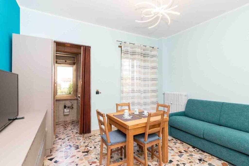 Appartamento A Pochi Passi Dalla Stazione Comodo A Coppie E Famiglie, Casa Ferrucci Collegno Exterior photo